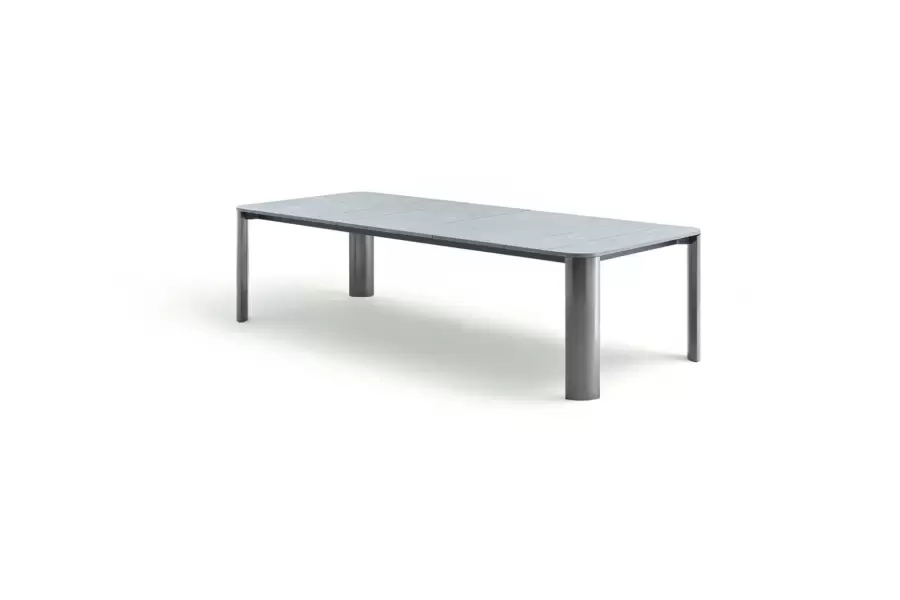Oasi Outdoor Table